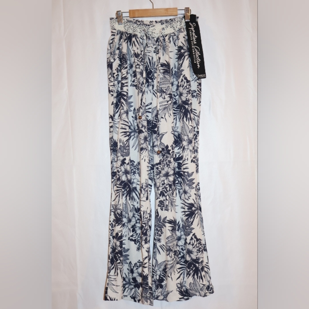 Beau Dawson White & Navy Floral Linen Blend Wide Leg Pants. NWOT.